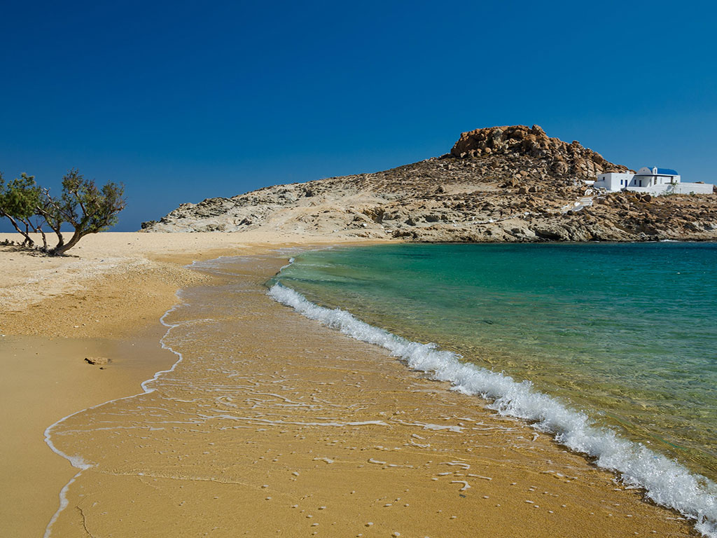 Agios Sostis beach