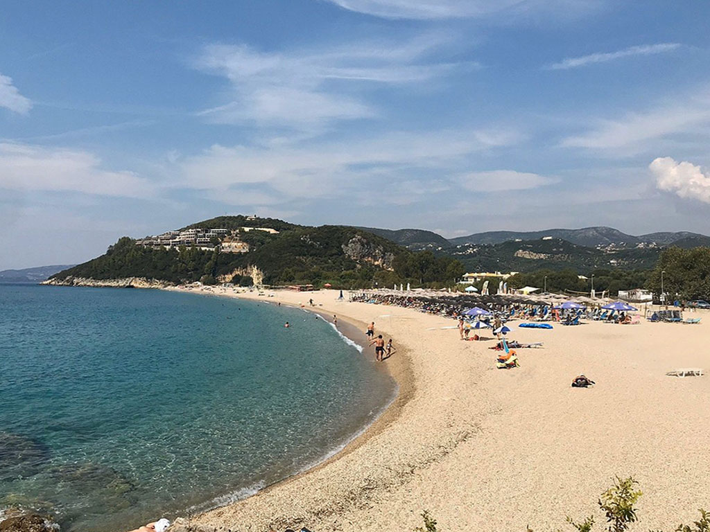 Karavostasi beach