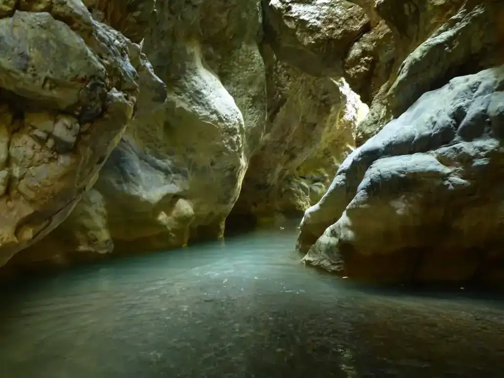 Nileas Gorge
