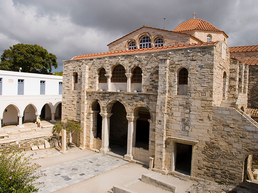 Ι.Ν. Παναγίας Εκατονταπυλιανής