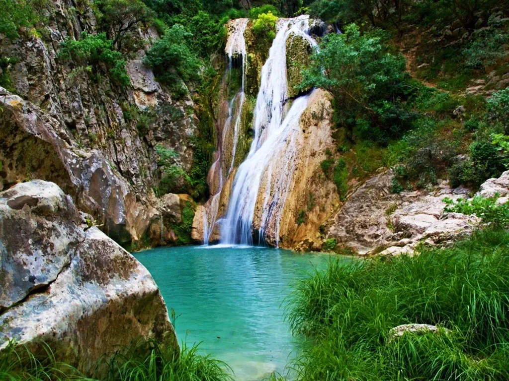 Καταρράκτες Πολυλίμνιο